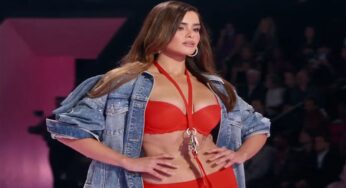 Barbie Ferreira Debut di Panggung Victoria’s Secret Fashion Show